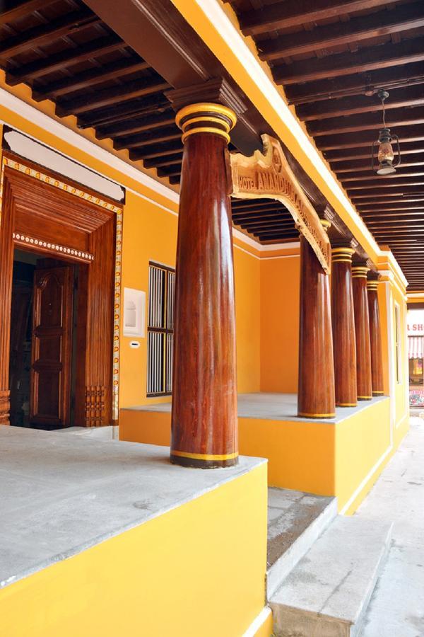 Hotel Anandhiram Heritage Karaikal Exterior foto